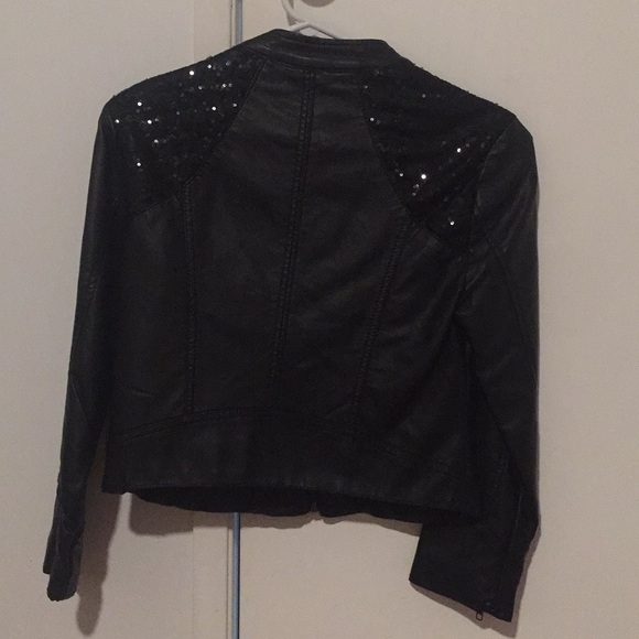 Forever 21 , Faux Jacket - Picture 3 of 5